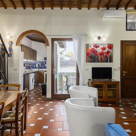 Slow-life Flat In Oltrarno Florencie